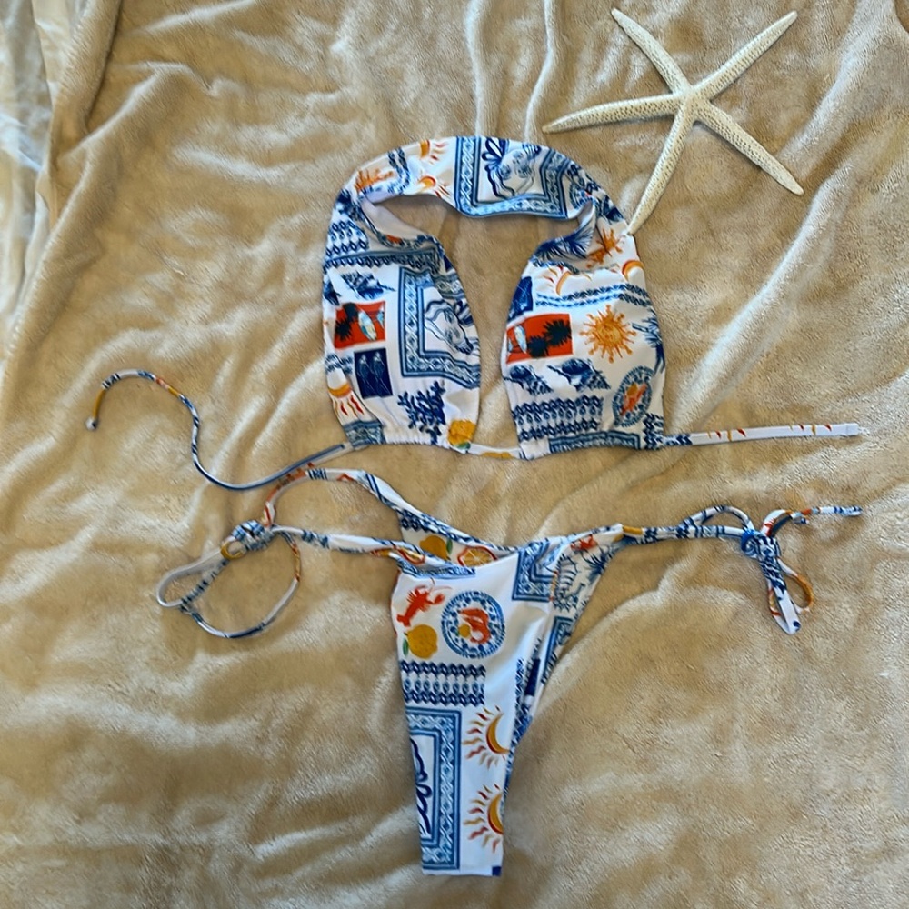 Halter / cheeky bikini